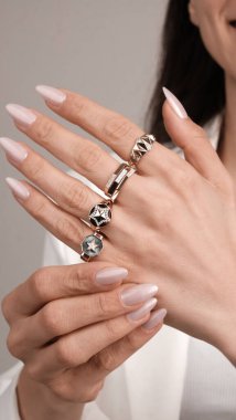 luxury gold and diamond jewelery