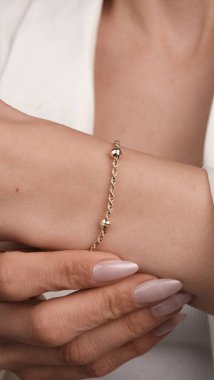 luxury gold and diamond jewelery