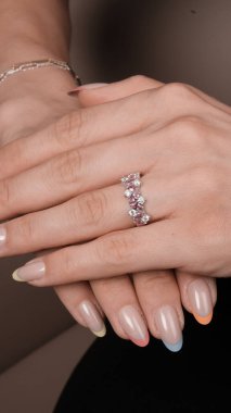 luxury gold and diamond jewelery