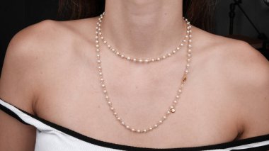 luxury gold and diamond jewelery