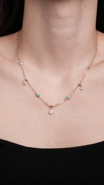 luxury gold and diamond jewelery