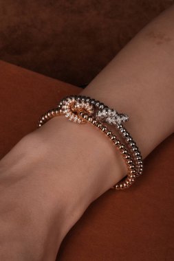 luxury gold and diamond jewelery