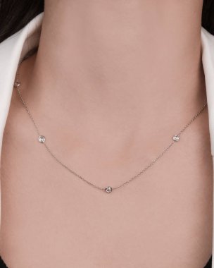 luxury gold and diamond jewelery