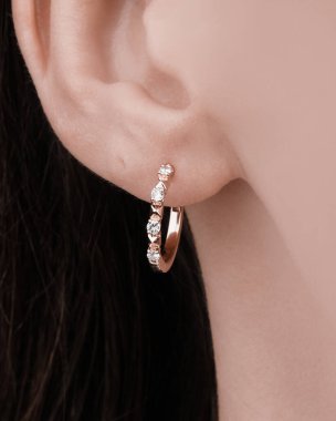 luxury gold and diamond jewelery