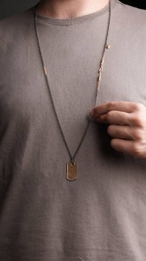 Şık mücevherler, elmaslar ve değerli taşlar..