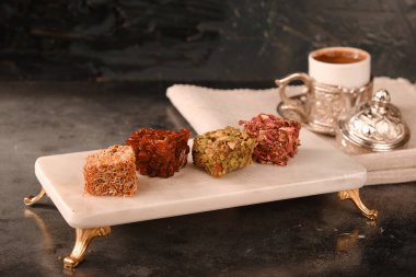 Gül aromalı Türk Lokumu Pistachio Dolgulu