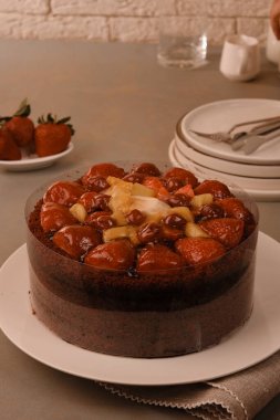 Mumlu Kutlama Pastası