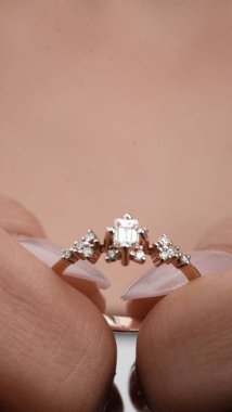 Lüks Elmas ve Altın Mücevher