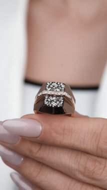 Lüks Elmas ve Altın Mücevher