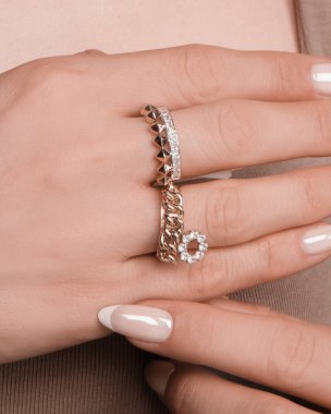 Altından ve elmaslardan oluşan Ebedi Mücevher Tasarımı