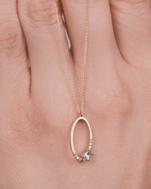 Altından ve elmaslardan oluşan Ebedi Mücevher Tasarımı