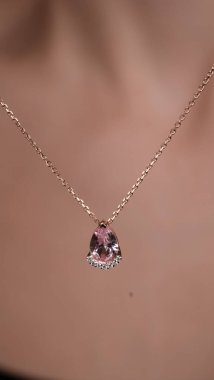 Günlük Şık Altın ve Elmas Mücevherler