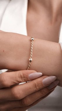 Günlük Şık Altın ve Elmas Mücevherler