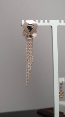 Günlük Şık Altın ve Elmas Mücevherler