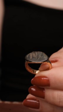 Günlük Şık Altın ve Elmas Mücevherler