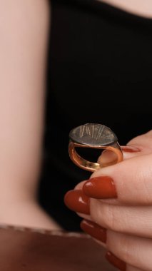 Günlük Şık Altın ve Elmas Mücevherler