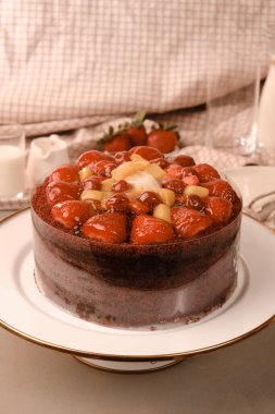 Mumlu Kutlama Pastası