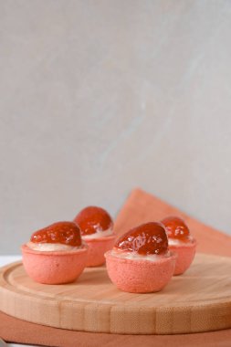 Kremalı Light ve Yumuşak Fransız Eklemeleri