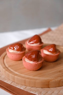 Kremalı Light ve Yumuşak Fransız Eklemeleri