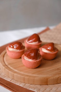 Kremalı Light ve Yumuşak Fransız Eklemeleri