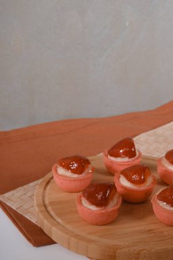 Kremalı Light ve Yumuşak Fransız Eklemeleri