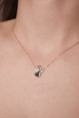 Her Tarz İçin Parlayan Elmas ve Altın Mücevher