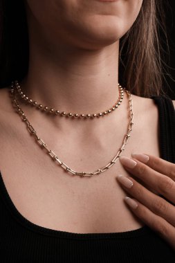 Her Tarz İçin Parlayan Elmas ve Altın Mücevher