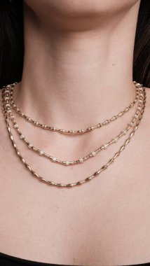 Her Tarz İçin Parlayan Elmas ve Altın Mücevher