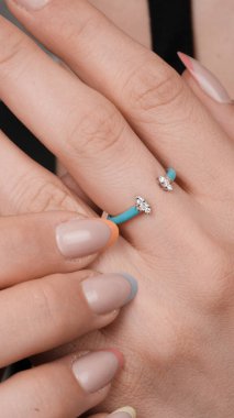 Şık ve Zarif Altın Elmas Mücevherler