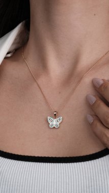 Şık ve Zarif Altın Elmas Mücevherler