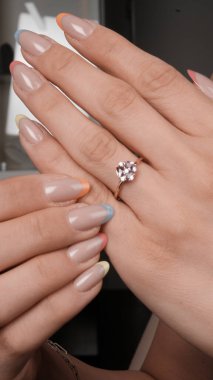 Şık ve Zarif Altın Elmas Mücevherler