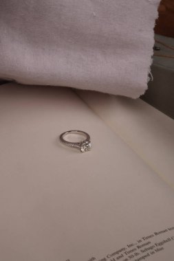 Şık ve Zarif Altın Elmas Mücevherler