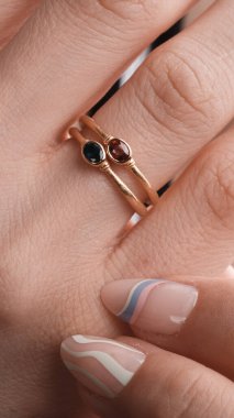 Güzel Mücevher Koleksiyonu: Elmaslar ve Altın Mücevherler