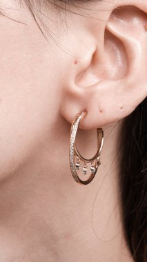 Güzel Mücevher Koleksiyonu: Elmaslar ve Altın Mücevherler