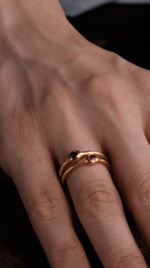 Güzel Mücevher Koleksiyonu: Elmaslar ve Altın Mücevherler