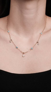 Renkli Taşlı Eşsiz Altın ve Elmas Mücevherler