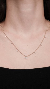 Renkli Taşlı Eşsiz Altın ve Elmas Mücevherler