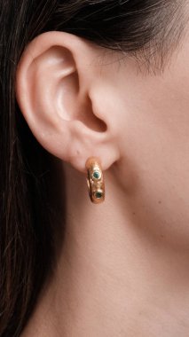 Renkli Taşlı Eşsiz Altın ve Elmas Mücevherler