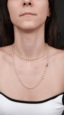 Renkli Taşlı Eşsiz Altın ve Elmas Mücevherler