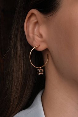 Renkli Taşlı Eşsiz Altın ve Elmas Mücevherler