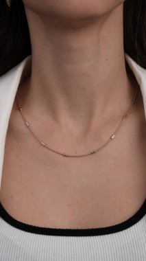 Parlak Elmaslı Görkemli Altın Mücevherler