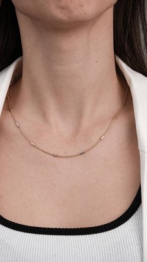 Parlak Elmaslı Görkemli Altın Mücevherler