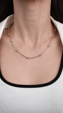 Parlak Elmaslı Görkemli Altın Mücevherler