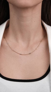 Parlak Elmaslı Görkemli Altın Mücevherler