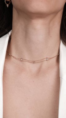 Parlak Elmaslı Görkemli Altın Mücevherler