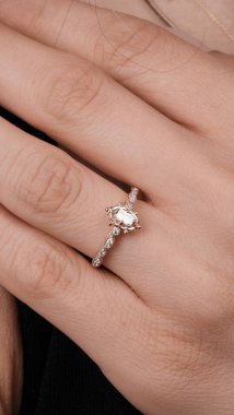 Özel Anlar İçin Özel Yapım Altın ve Elmas Mücevherler