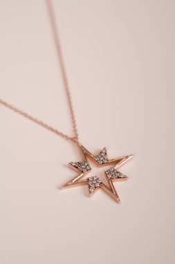 Kaliteli Mücevherler: Altın ve Elmas Hazineleri