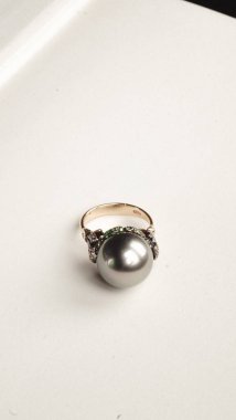 Güzel Altın ve Elmas Kokteyl Mücevherleri