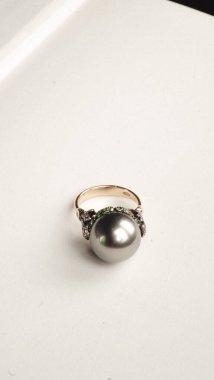 Güzel Altın ve Elmas Kokteyl Mücevherleri