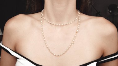 Altın ve Elmaslı Parlak Gemstone Mücevherleri